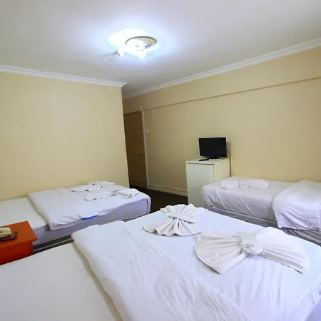 Hotel Metro 2*